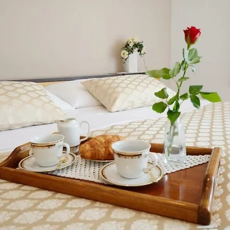 Appartement Apartman Ruzmarin