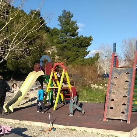 Apartman Ruzmarin *