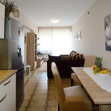 Apartman Ruzmarin * سبليت